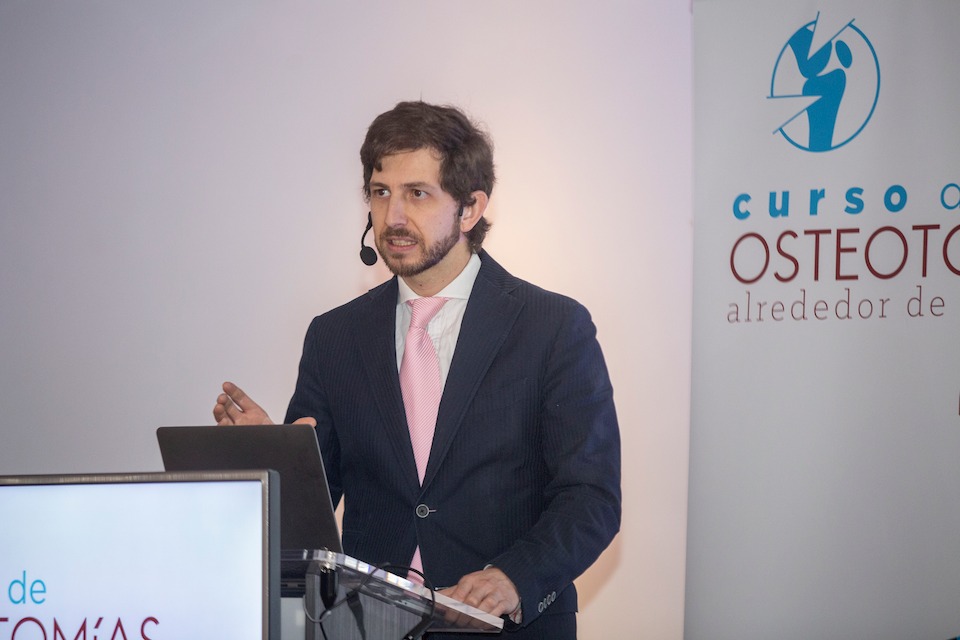 Training courses on hip pathologies